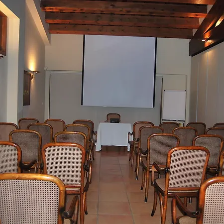 Hotel Del Al Amarillo